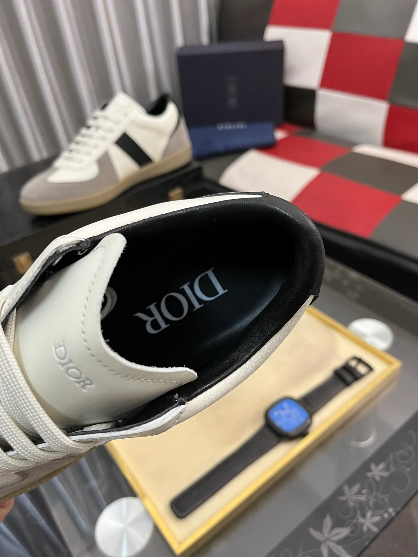 Men's shoes💰380⌚️⌚️[Dior] Dior's new men's genuine leather casual shoes, the highest version on the market, any comparison is welcome🆚! The original leather has excellent texture and is super high-end! Fetal sheep net lining imported from Italy, removable pad! Luxurious materials and fine workmanship, highly recommended! Code number: 38-44